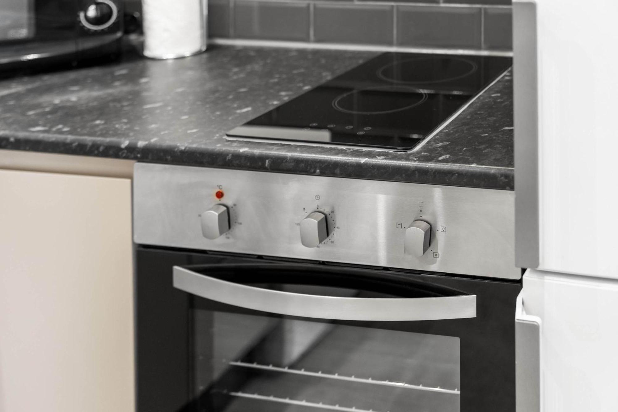 Stylish Apartment - Free Wifi & Netflix - On Street Parking - Double Bed - 49Ag Rowley Regis Extérieur photo